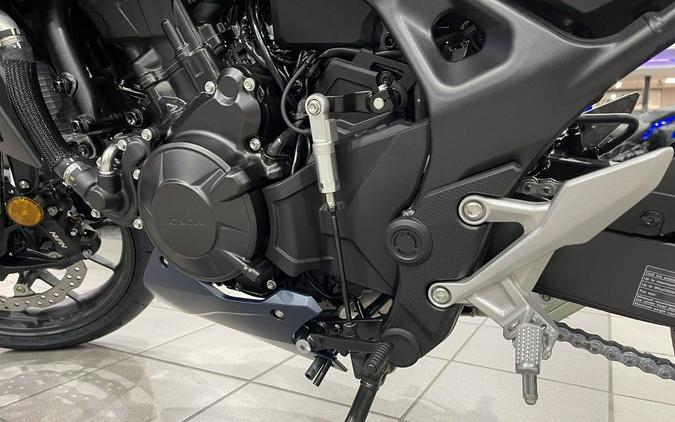 2026 Honda® CB750 Hornet E-Clutch