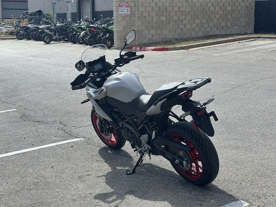 2027 Suzuki SV 7GX
