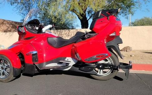 2012 Can-Am Spyder RT Audio & Convenience SE5