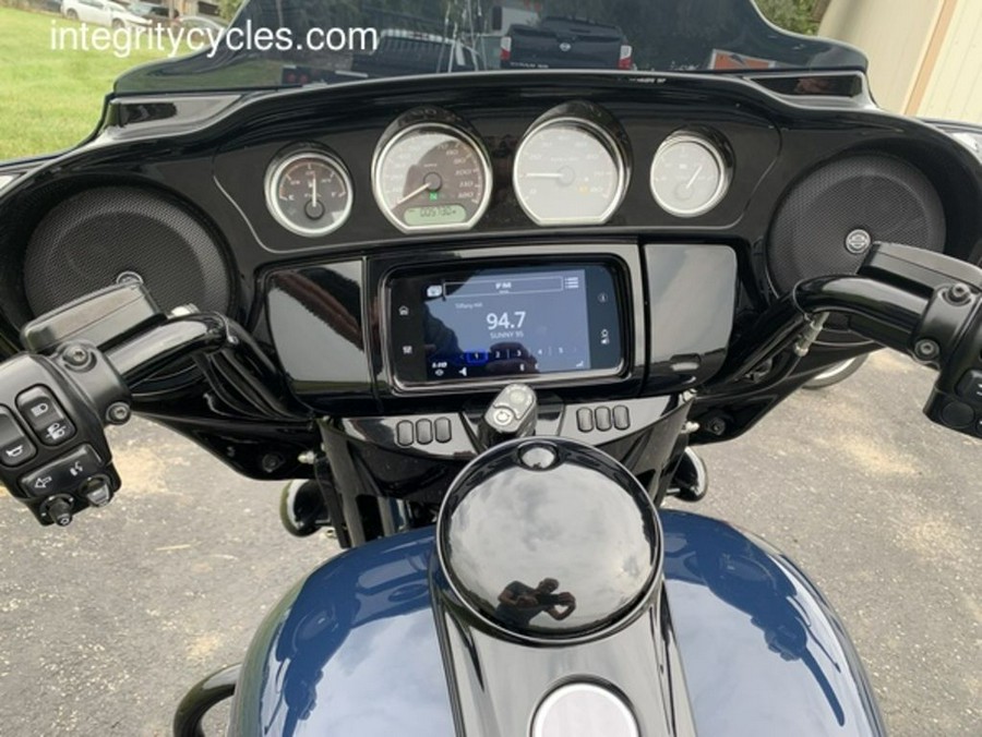 2019 Harley-Davidson® FLHXS - Street Glide® Special