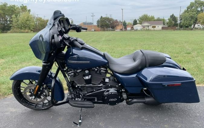 2019 Harley-Davidson® FLHXS - Street Glide® Special