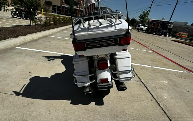 2006 Harley-Davidson Electra Glide® Ultra Classic® Glacier White Pearl