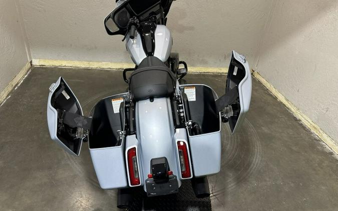 Harley-Davidson Street Glide® 2024 FLHX 84456921 ATLAS SLV MTLIC