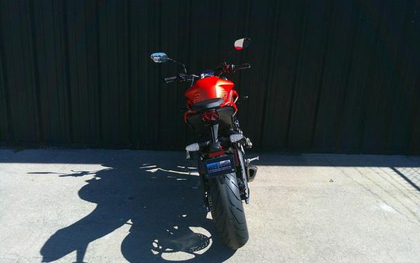 2025 Triumph Street Triple 765 R Matte Baja Orange