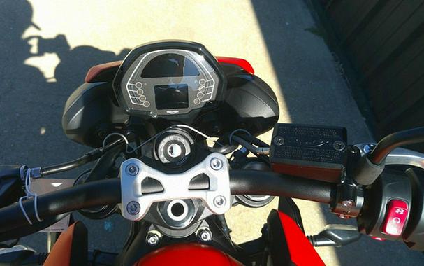 2025 Triumph Street Triple 765 R Matte Baja Orange