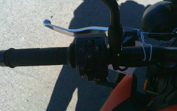 2025 Triumph Street Triple 765 R Matte Baja Orange