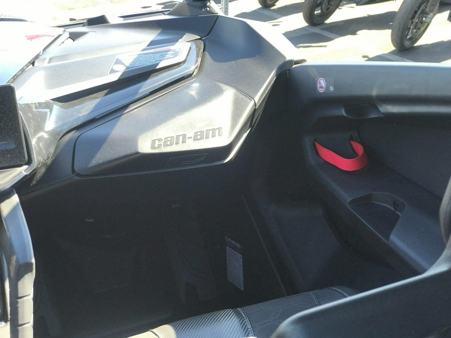 2026 Can-Am MAVERICK R MAX X RS WITH SMART-SHOX 999T DCT