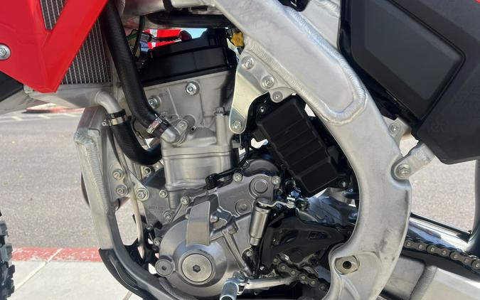 2026 HONDA CRF250R Red - U801850