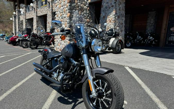 FLS 2017 Softail Slim