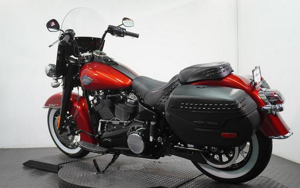 2026 Harley-Davidson® FLHC - Heritage Classic