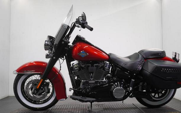 2026 Harley-Davidson® FLHC - Heritage Classic