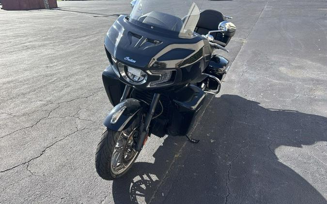 2023 Indian Pursuit Limited Black Metallic