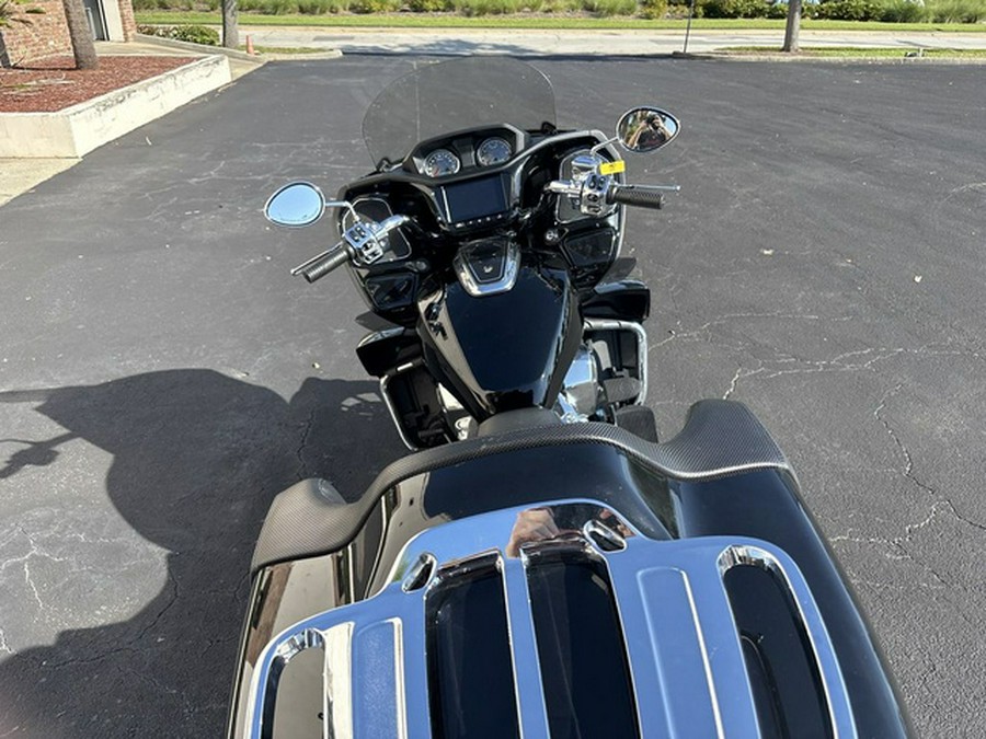 2023 Indian Pursuit Limited Black Metallic