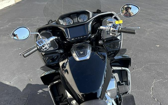 2023 Indian Pursuit Limited Black Metallic