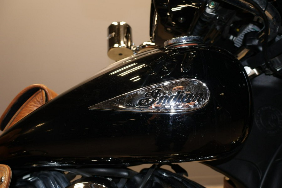 2017 Indian Motorcycle Roadmaster Thunder Black