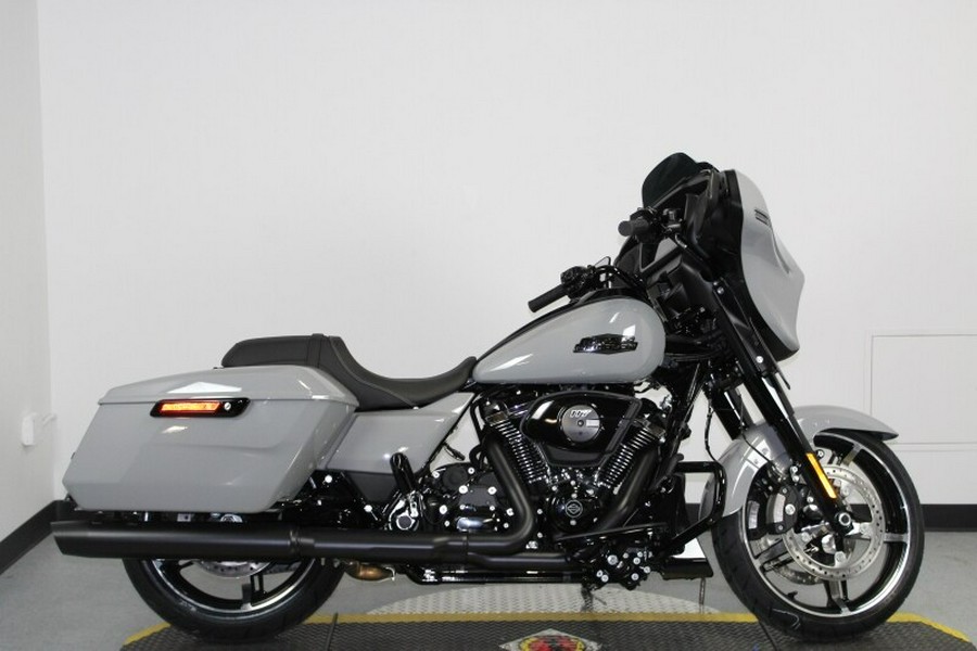 Harley-Davidson Street Glide® 2024 FLHX 84456912 BILLIARD GRAY