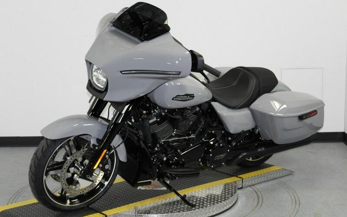 Harley-Davidson Street Glide® 2024 FLHX 84456912 BILLIARD GRAY