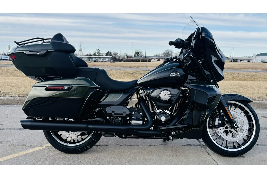 2026 Harley-Davidson® FLHXL STREET GLIDE LIMITED