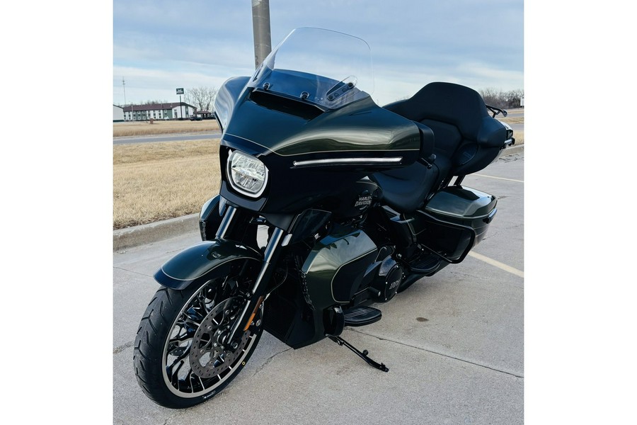 2026 Harley-Davidson® FLHXL STREET GLIDE LIMITED