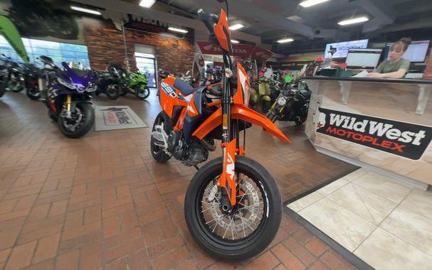 2023 KTM 690 SMC R