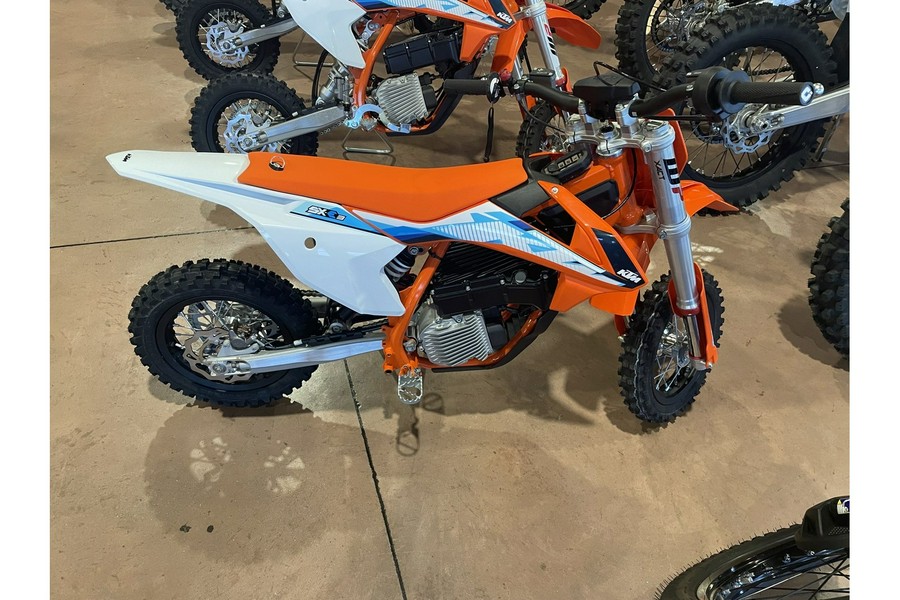 2024 KTM SX-E 3