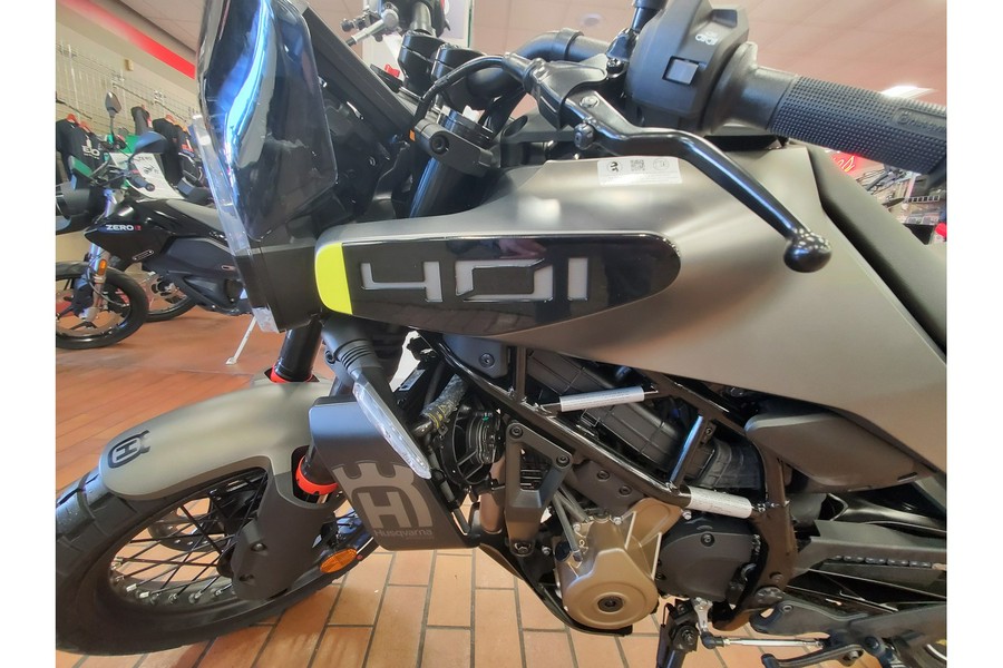 2024 Husqvarna Motorcycles Svartpilen 401