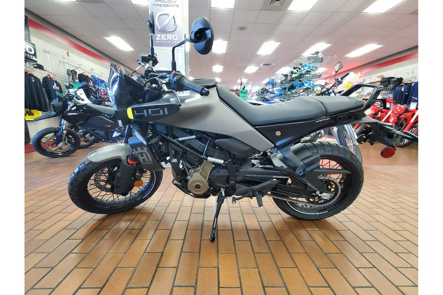 2024 Husqvarna Motorcycles Svartpilen 401