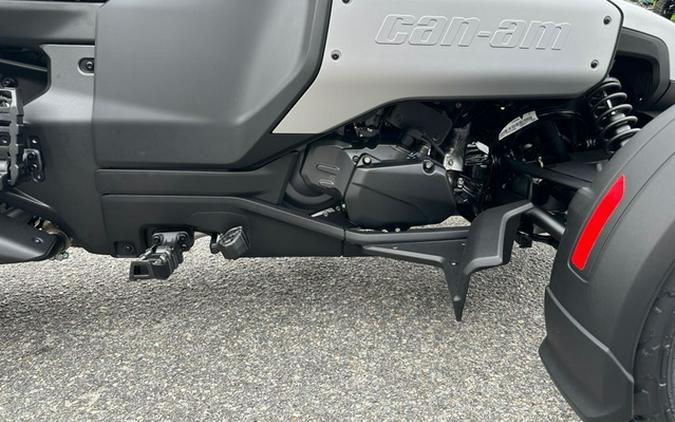2025 Can-Am CANYON 1330 SE6