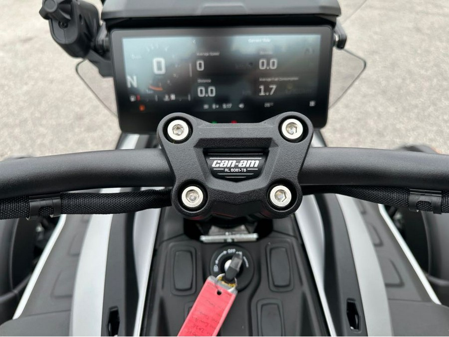 2025 Can-Am CANYON 1330 SE6
