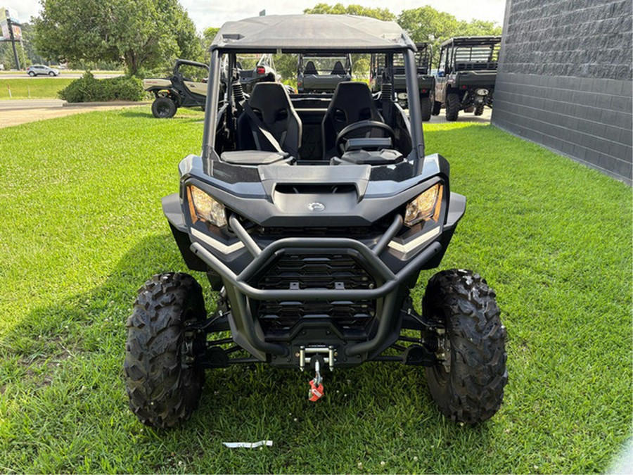 2025 Can-Am Commander XT 700