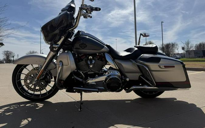 2019 Harley-Davidson® FLHXSE - CVO™ Street Glide®