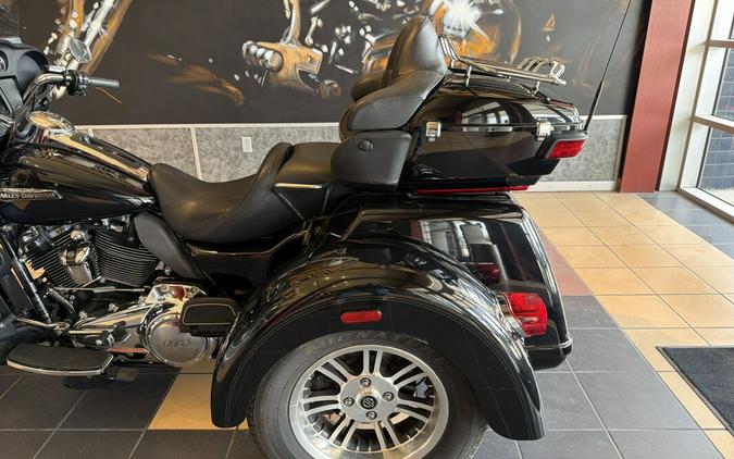 2020 Harley-Davidson® Tri Glide® Ultra FLHTCUTG