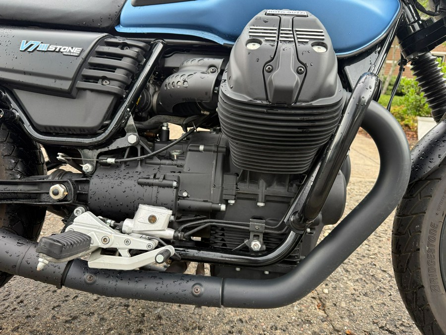 2018 Moto Guzzi V7 III Stone