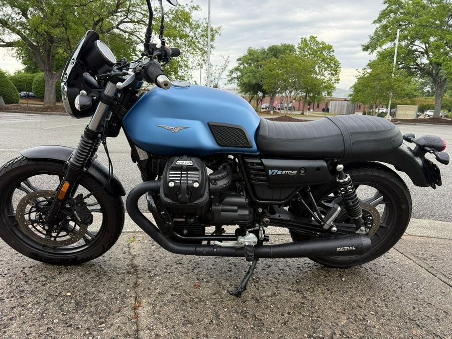 2018 Moto Guzzi V7 III Stone