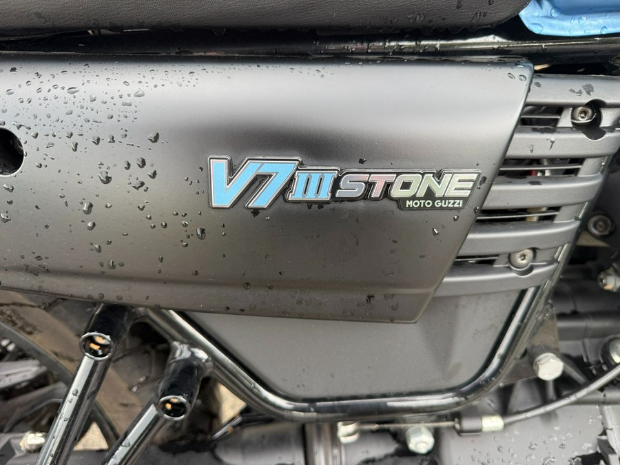 2018 Moto Guzzi V7 III Stone