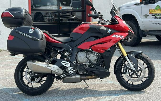 2016 BMW S 1000 XR Racing Red