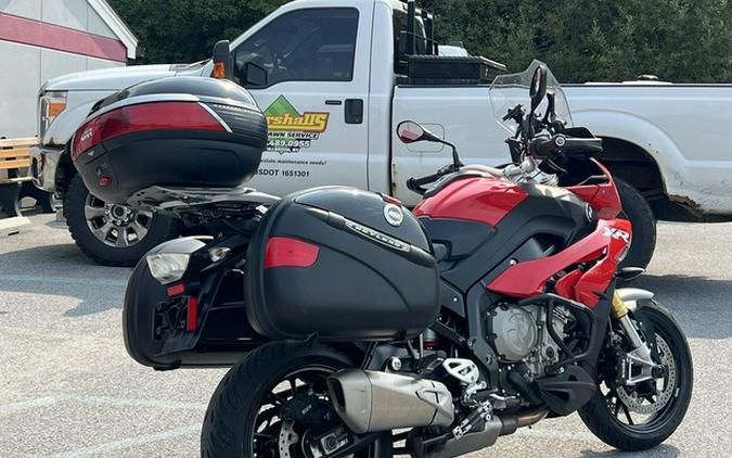2016 BMW S 1000 XR Racing Red