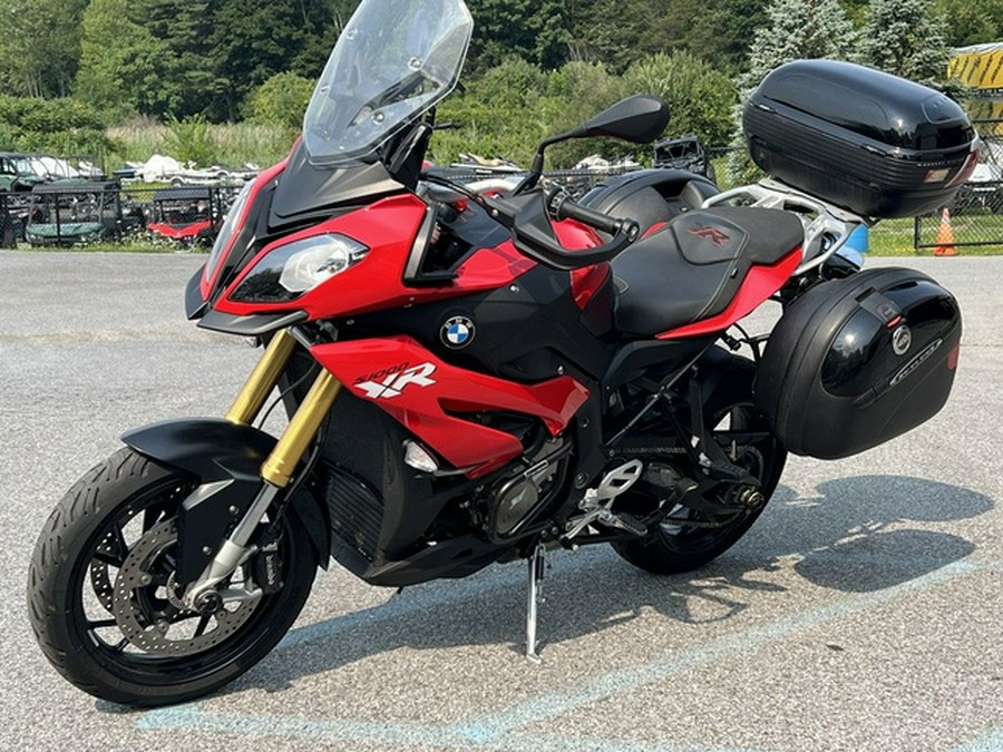 2016 BMW S 1000 XR Racing Red