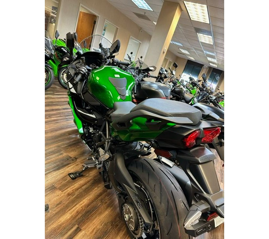 2023 Kawasaki Ninja H2 SX SE