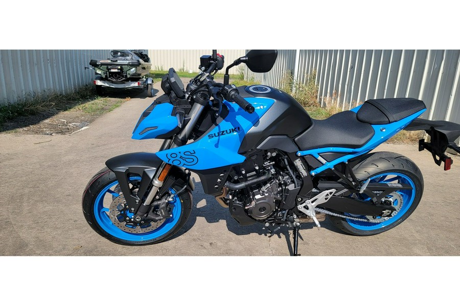 2023 Suzuki GSX-8S