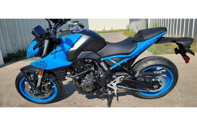 2023 Suzuki GSX-8S