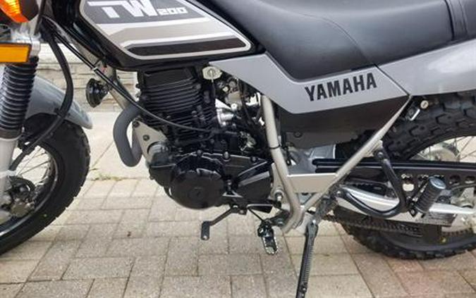 2022 Yamaha TW200