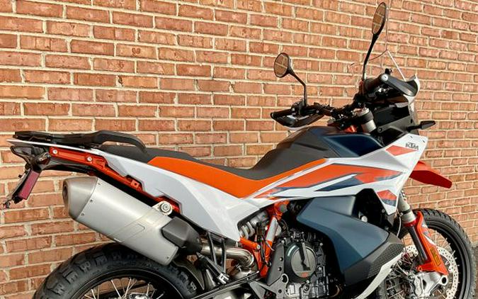 2024 KTM Adventure 890 R