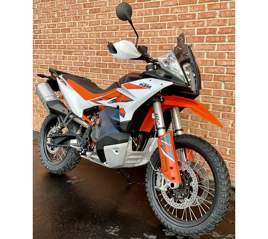 2024 KTM Adventure 890 R