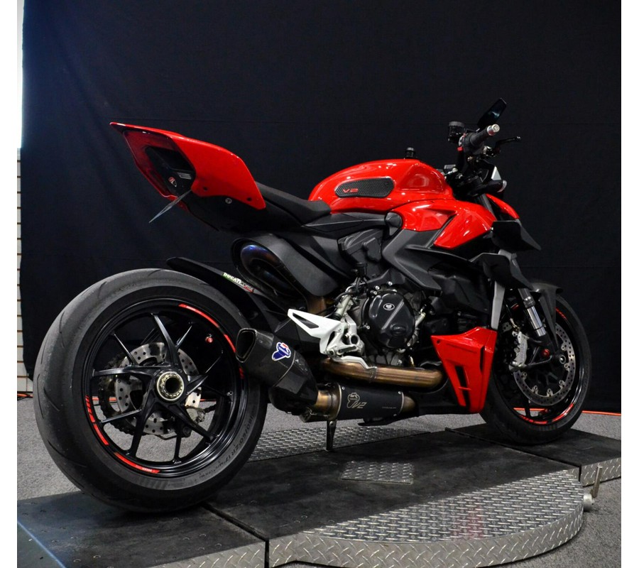 2022 Ducati Streetfighter V2