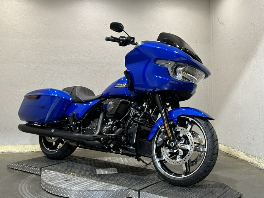 Harley-Davidson Road Glide® 2024 FLTRX 84456919 BLUE BURST