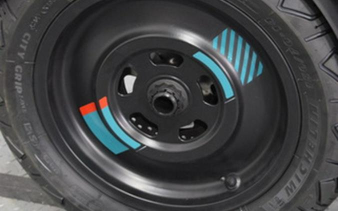 2024 BMW CE 02 Cosmic black 2 02