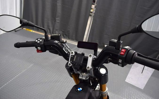 2024 BMW CE 02 Cosmic black 2 02