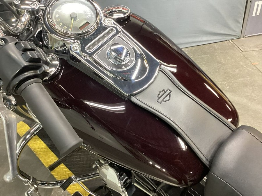 2014 Harley-Davidson® FLD - Dyna® Switchback™