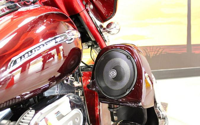 2012 Harley-Davidson® FLHXSE3 - CVO™ Street Glide®
